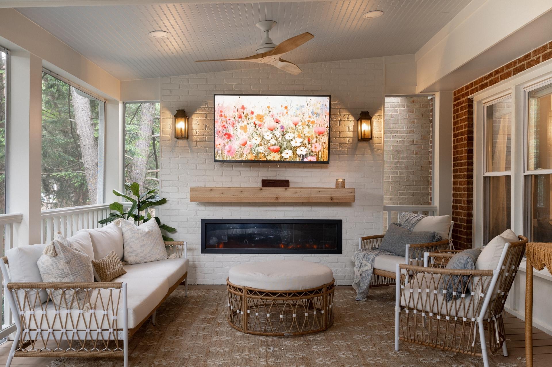 Custom Home Screened In Porch